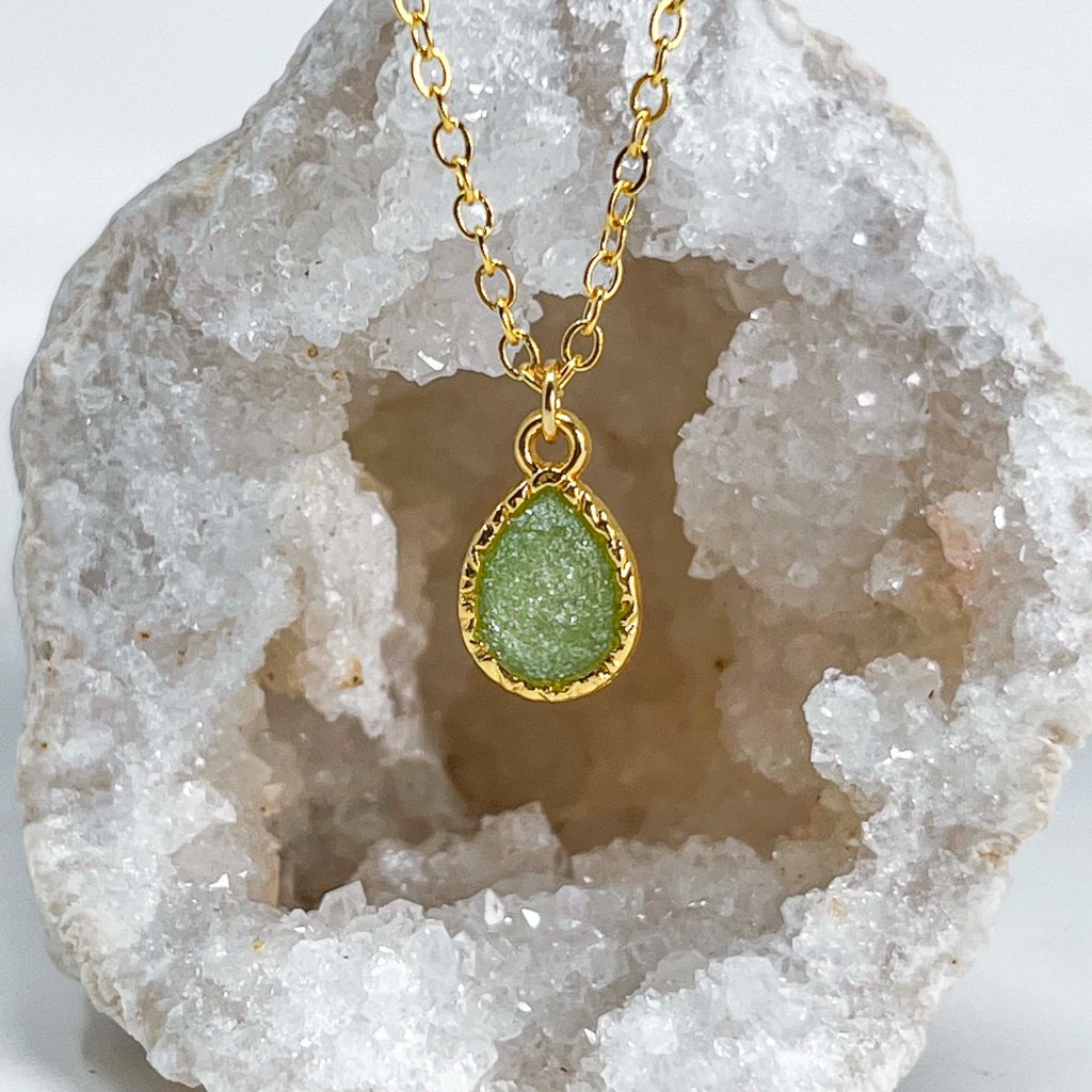 320 14k Gold Green Glitter Resin Teardrop Charm Handmade Pendant Necklace 13$